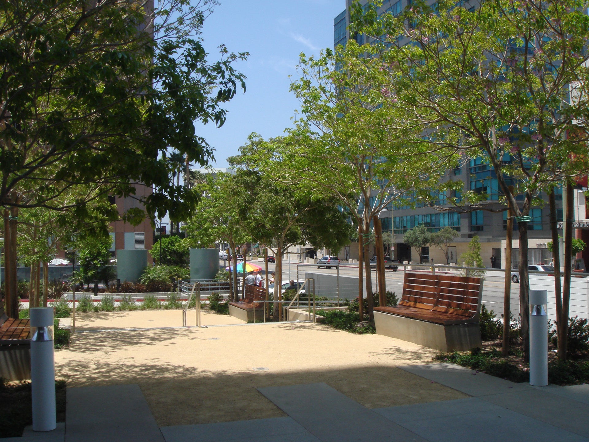 Wilshire Blvd