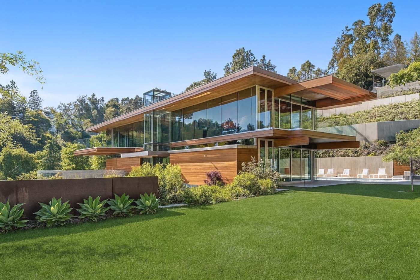 San Ysidro, Beverly Hills