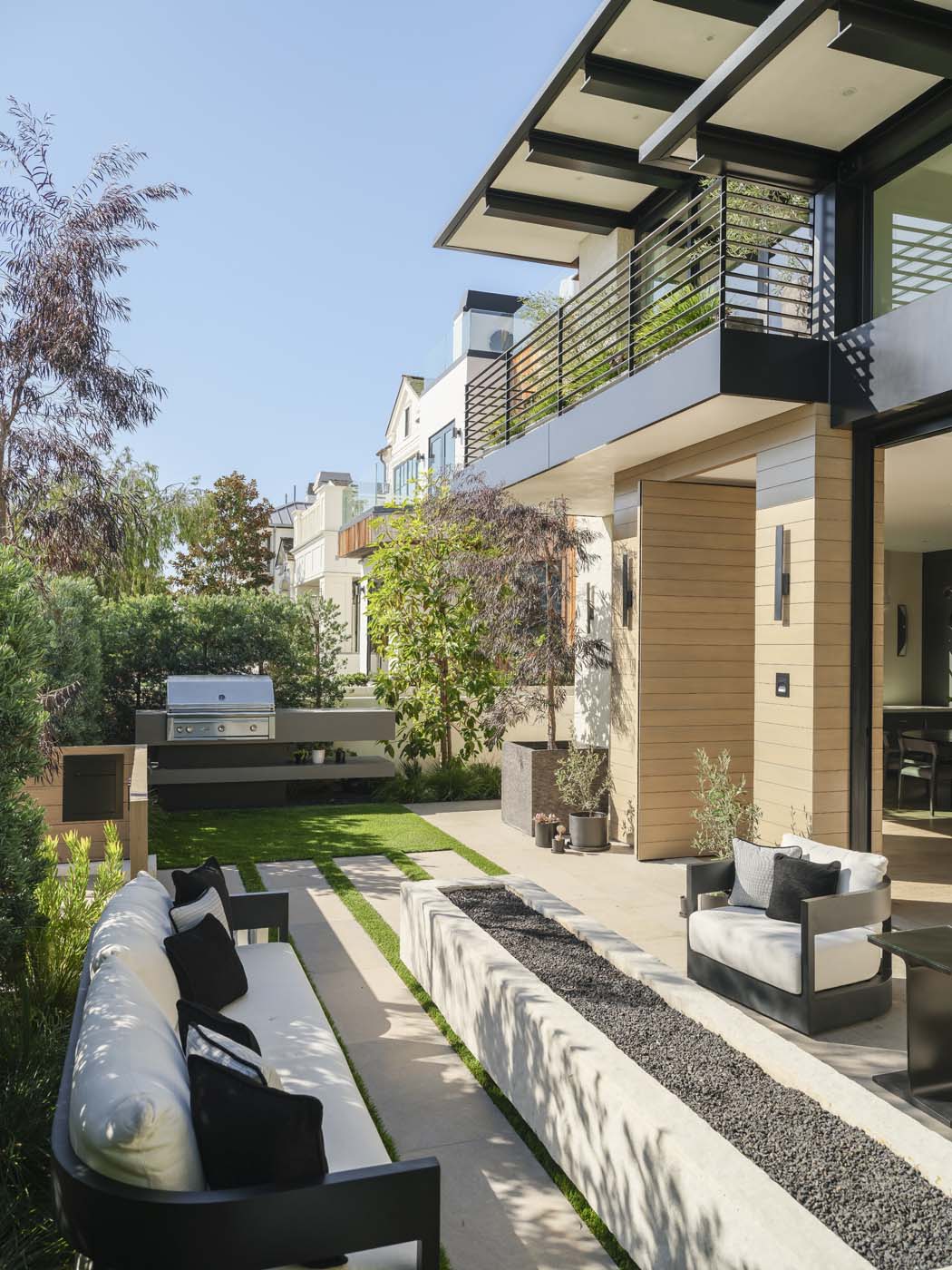Poinsettia Courtyard House