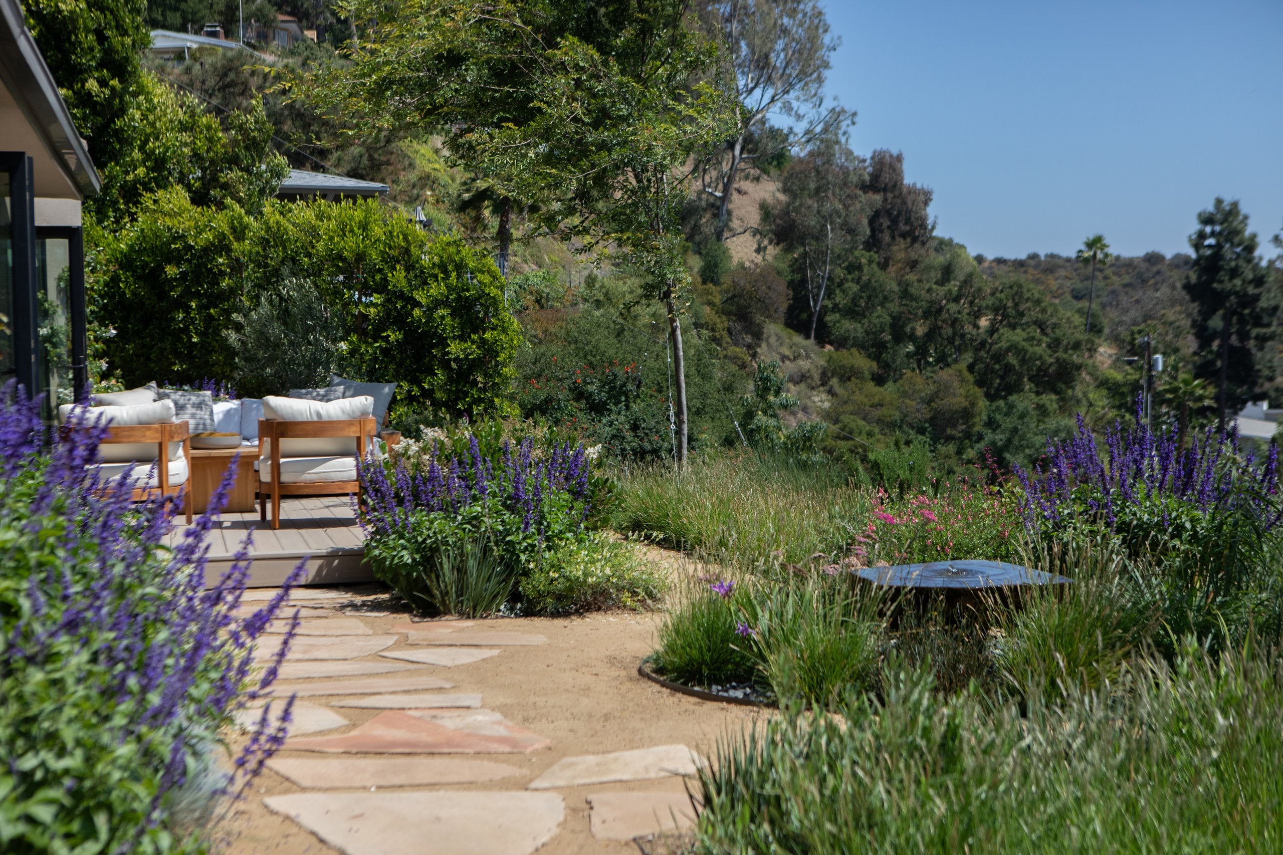 Torreyson Hillside Residence