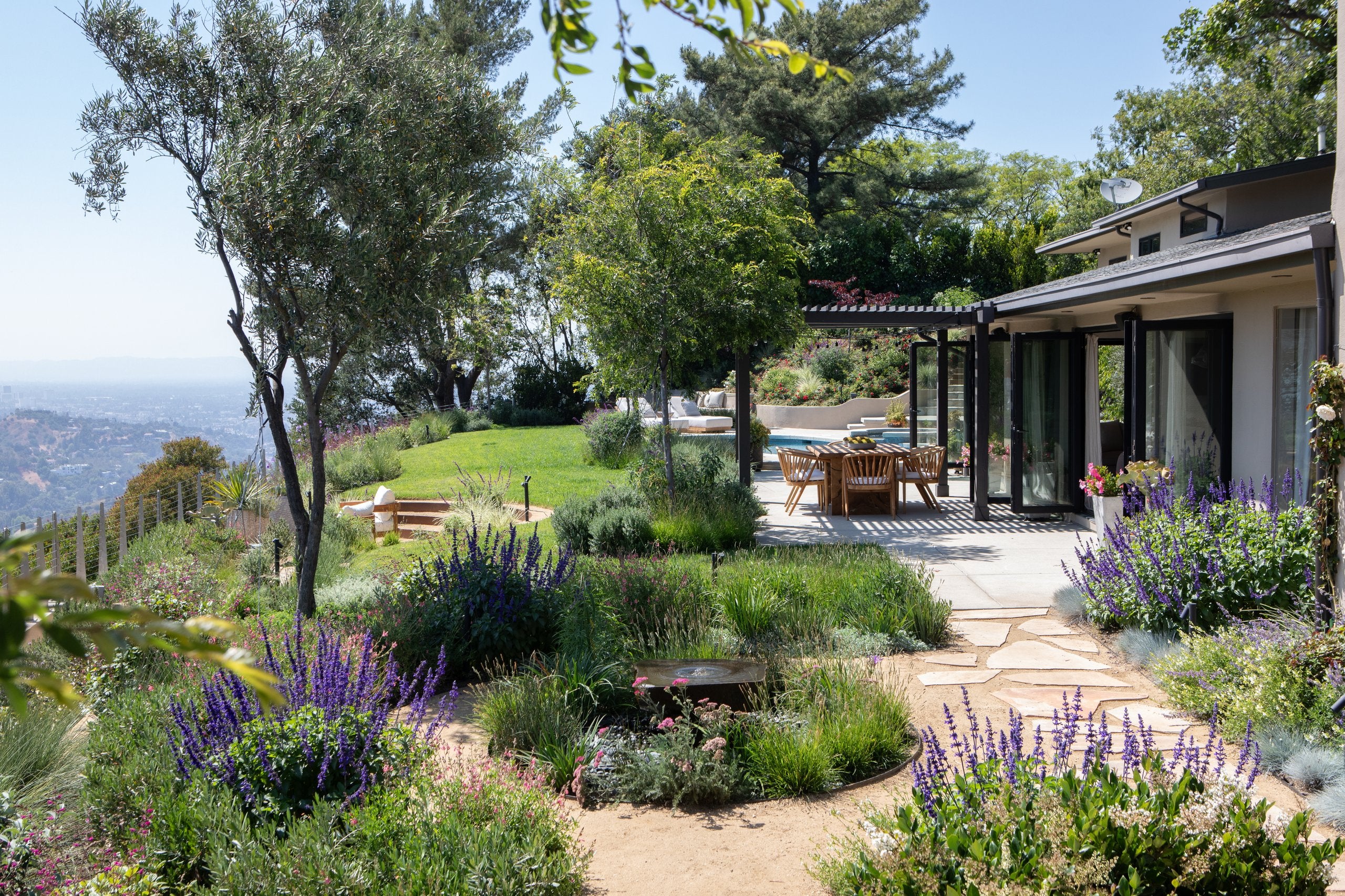 Torreyson Hillside Residence
