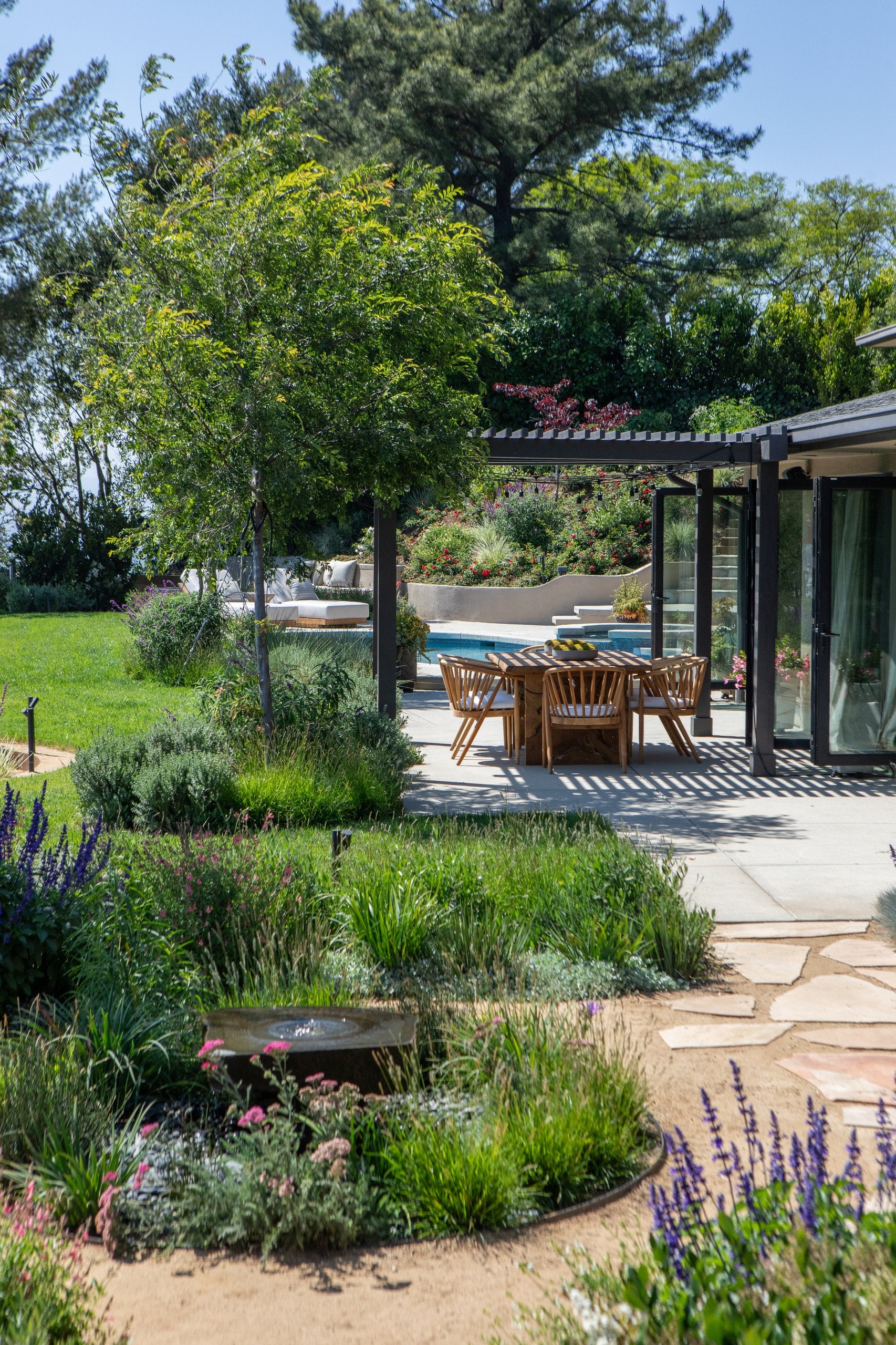 Torreyson Hillside Residence