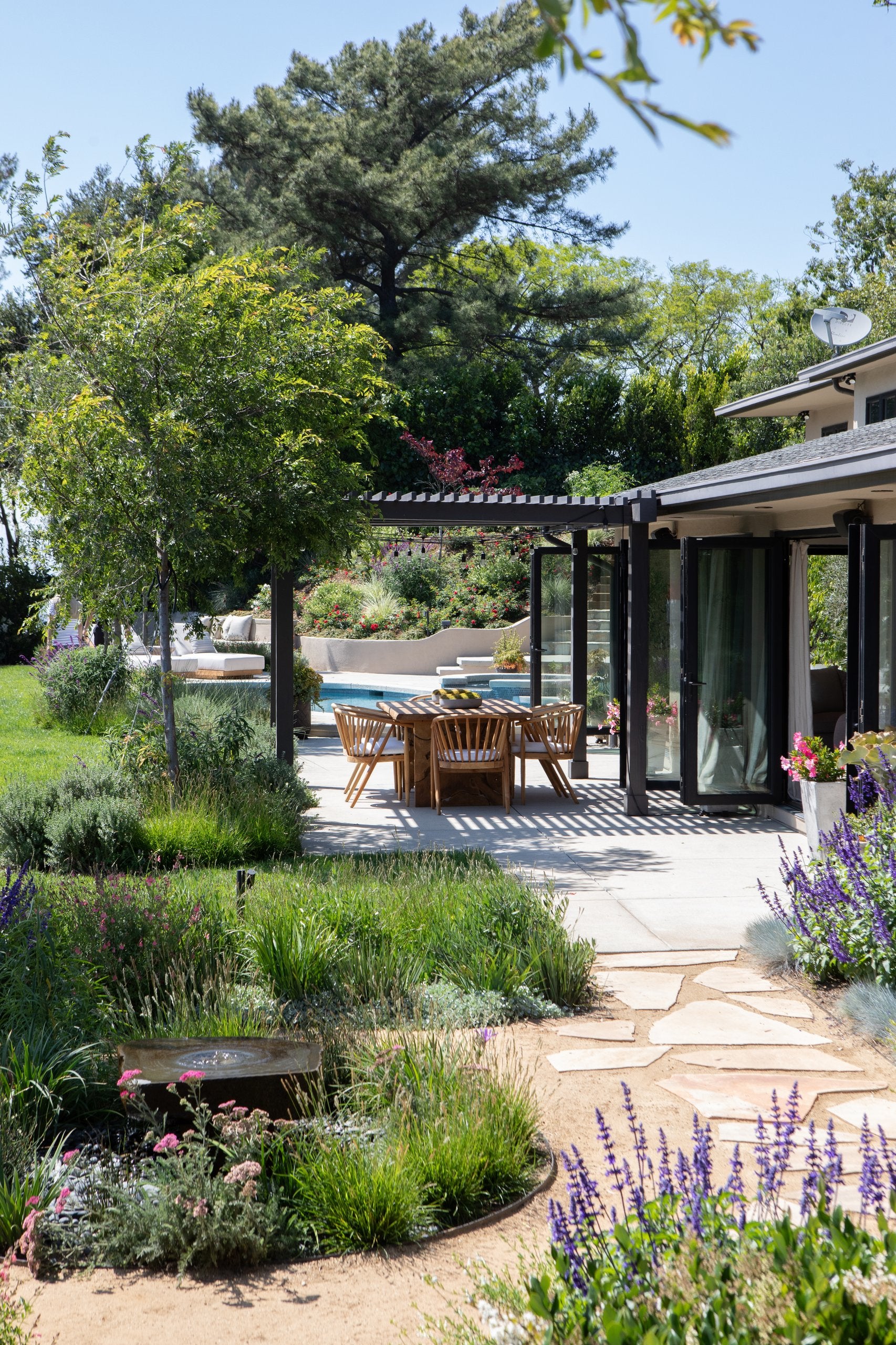 Torreyson Hillside Residence
